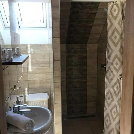 Bobek Lejlighed *